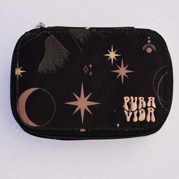 Pura Vida Handbags - 🎉HP🎉 Pura Vida Cosmic Desert Jewelry Case